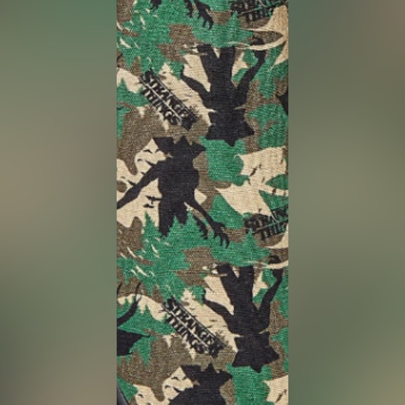 *Rare* Stranger Things Vans X Collab NWT 🔥 - Picture 2 of 6